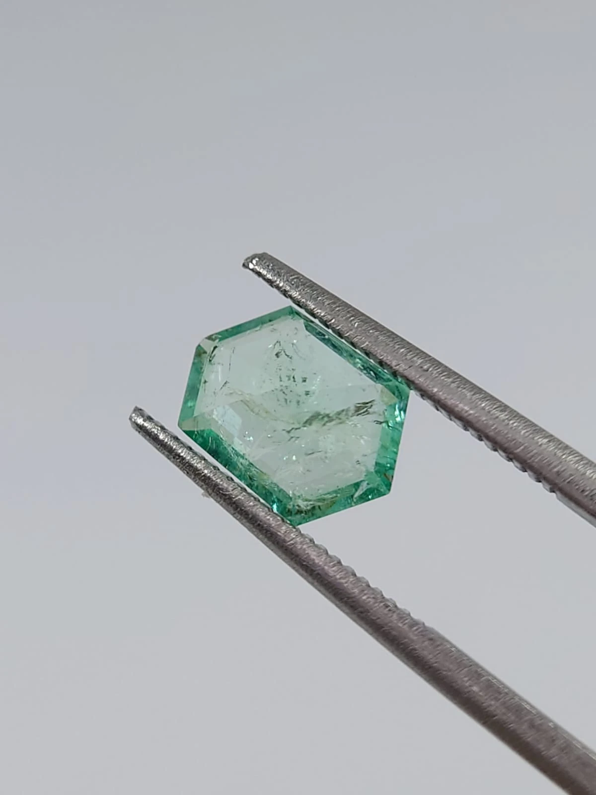 1.04ct Natural  Emerald Hexagon Cut Loose Gemstone From Panjshir Afghanistan — view 2